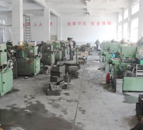 <b>車間地面油污較多，洗地機(jī)可以清理嗎？</b>